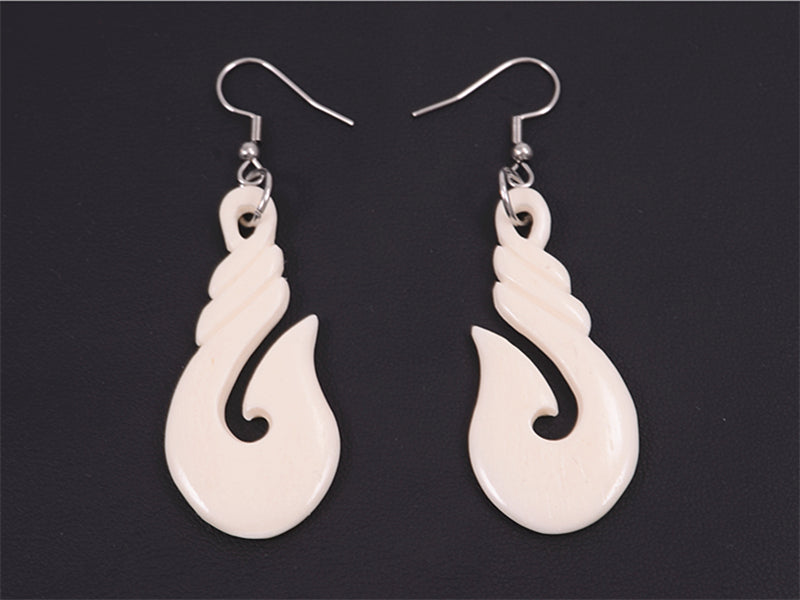 Boxed fish-hook bone carving earrings